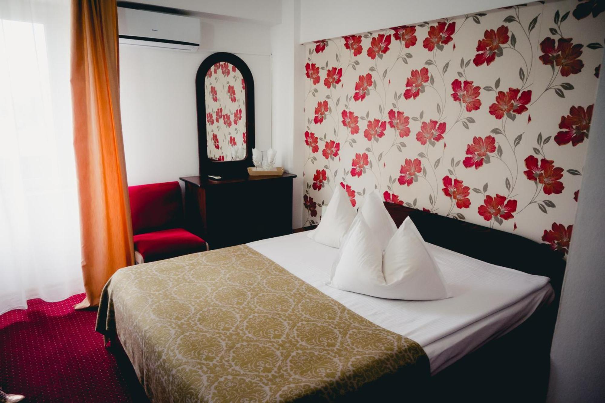 Hotel Valahia 트르고비슈테 외부 사진