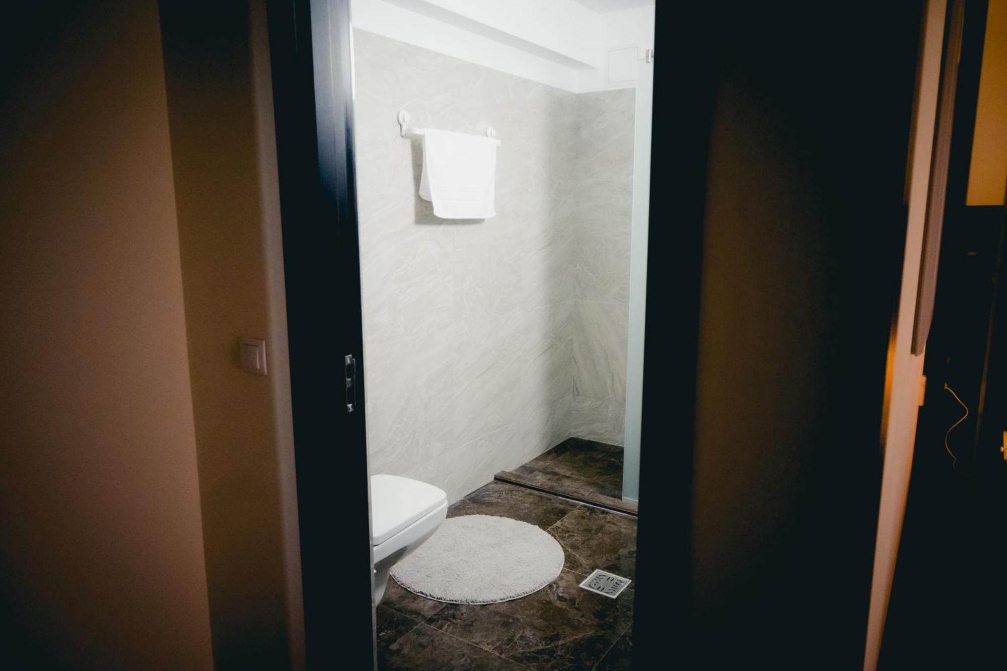 Hotel Valahia 트르고비슈테 외부 사진