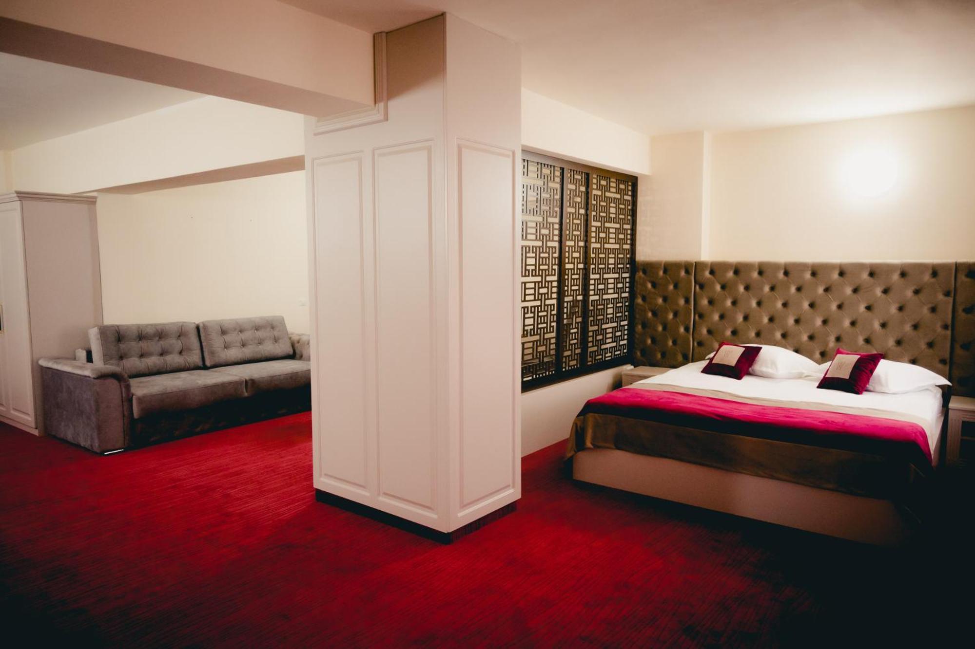 Hotel Valahia 트르고비슈테 외부 사진