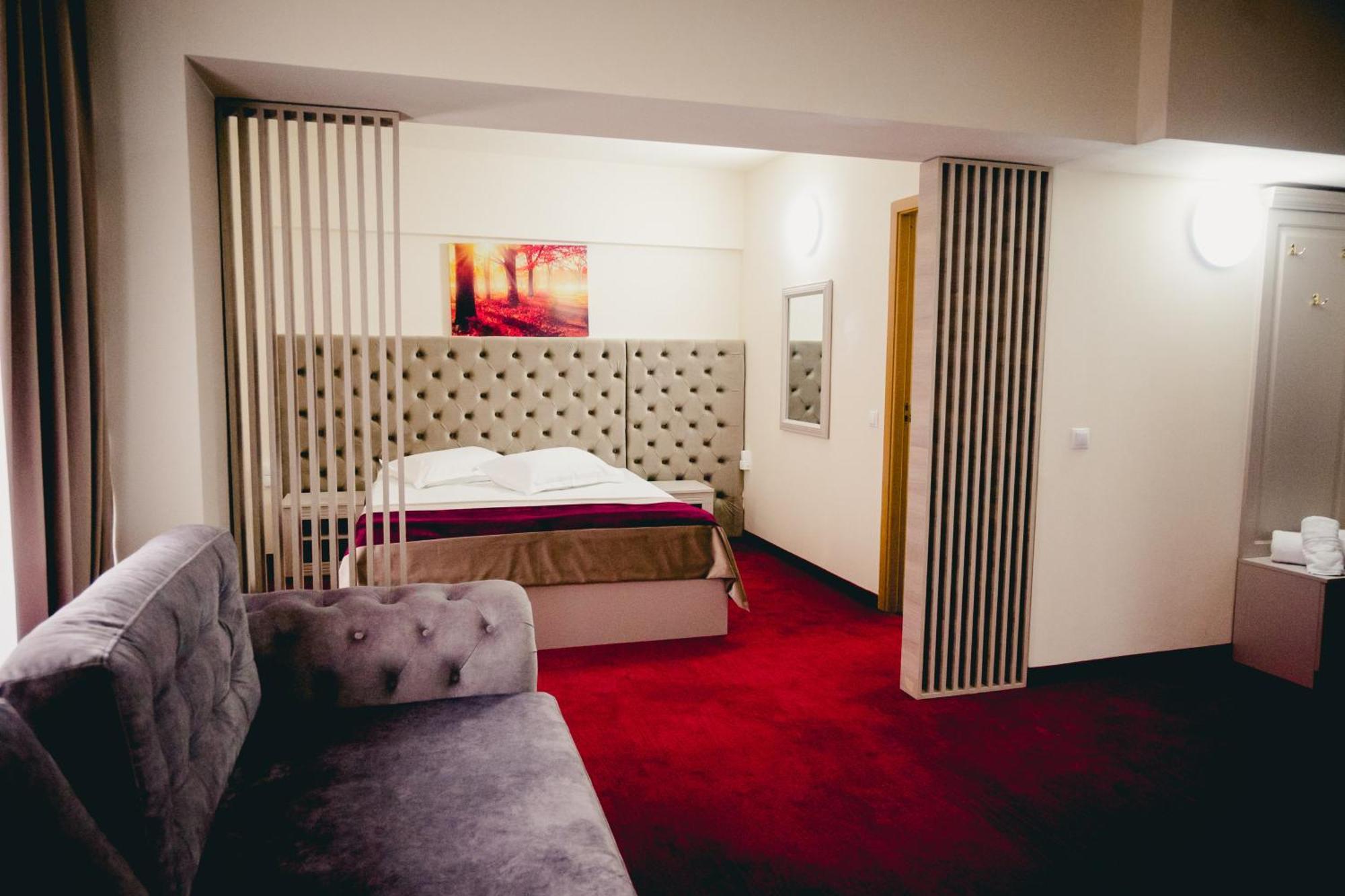 Hotel Valahia 트르고비슈테 외부 사진
