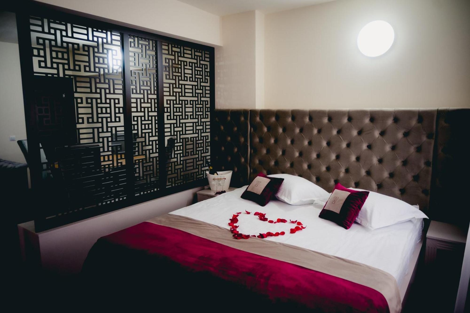 Hotel Valahia 트르고비슈테 외부 사진