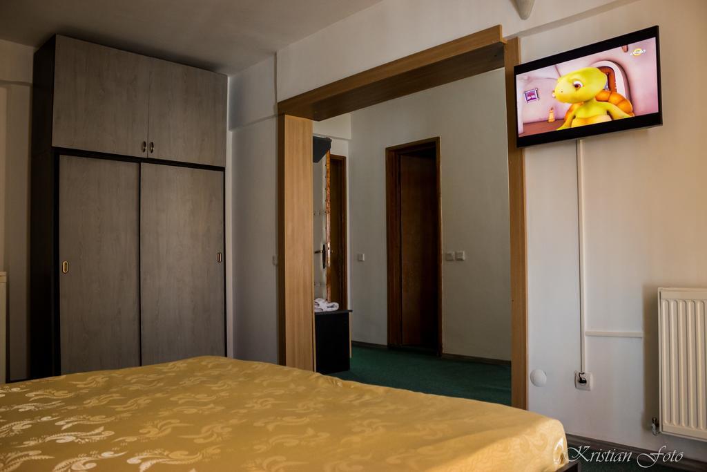 Hotel Valahia 트르고비슈테 외부 사진