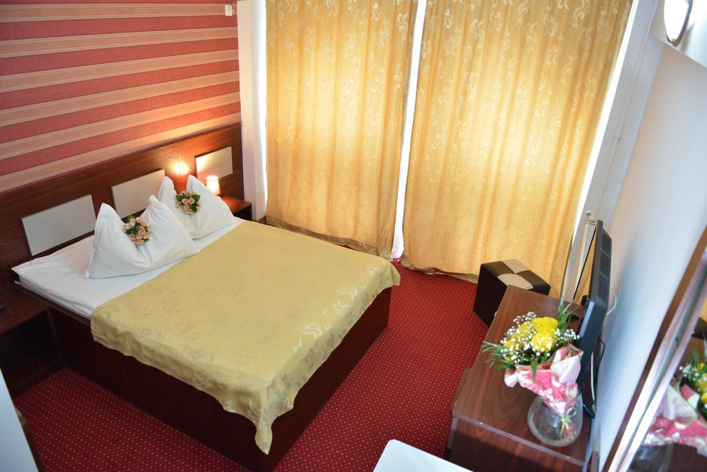 Hotel Valahia 트르고비슈테 외부 사진